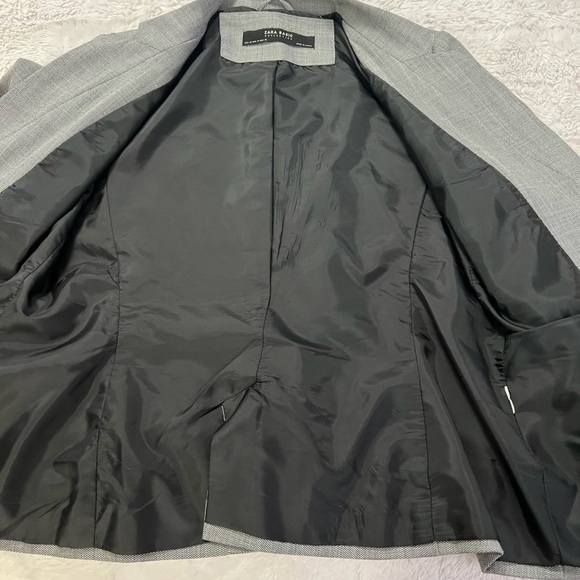 Zara Basic Suit - Picture 4 of 14